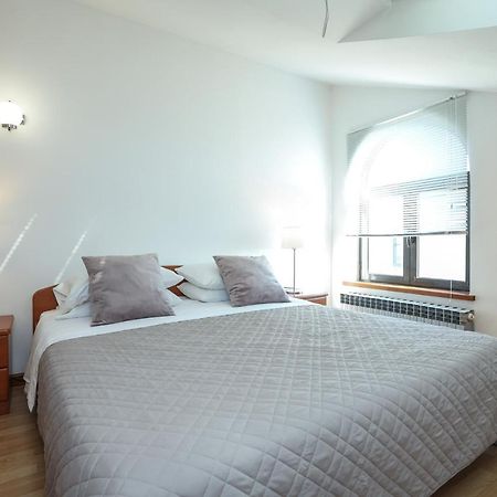 Apartments Melissa Vrsi Bagian luar foto